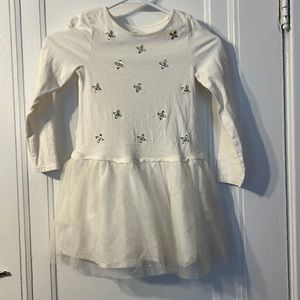 White girls dress Sz S/P 5/6 barely used. With gems and tule skirt.